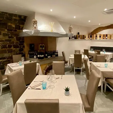 Antica Al Gelso 酒店 蒙法尔科内
