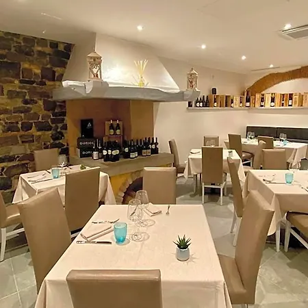 Antica Al Gelso 酒店 蒙法尔科内